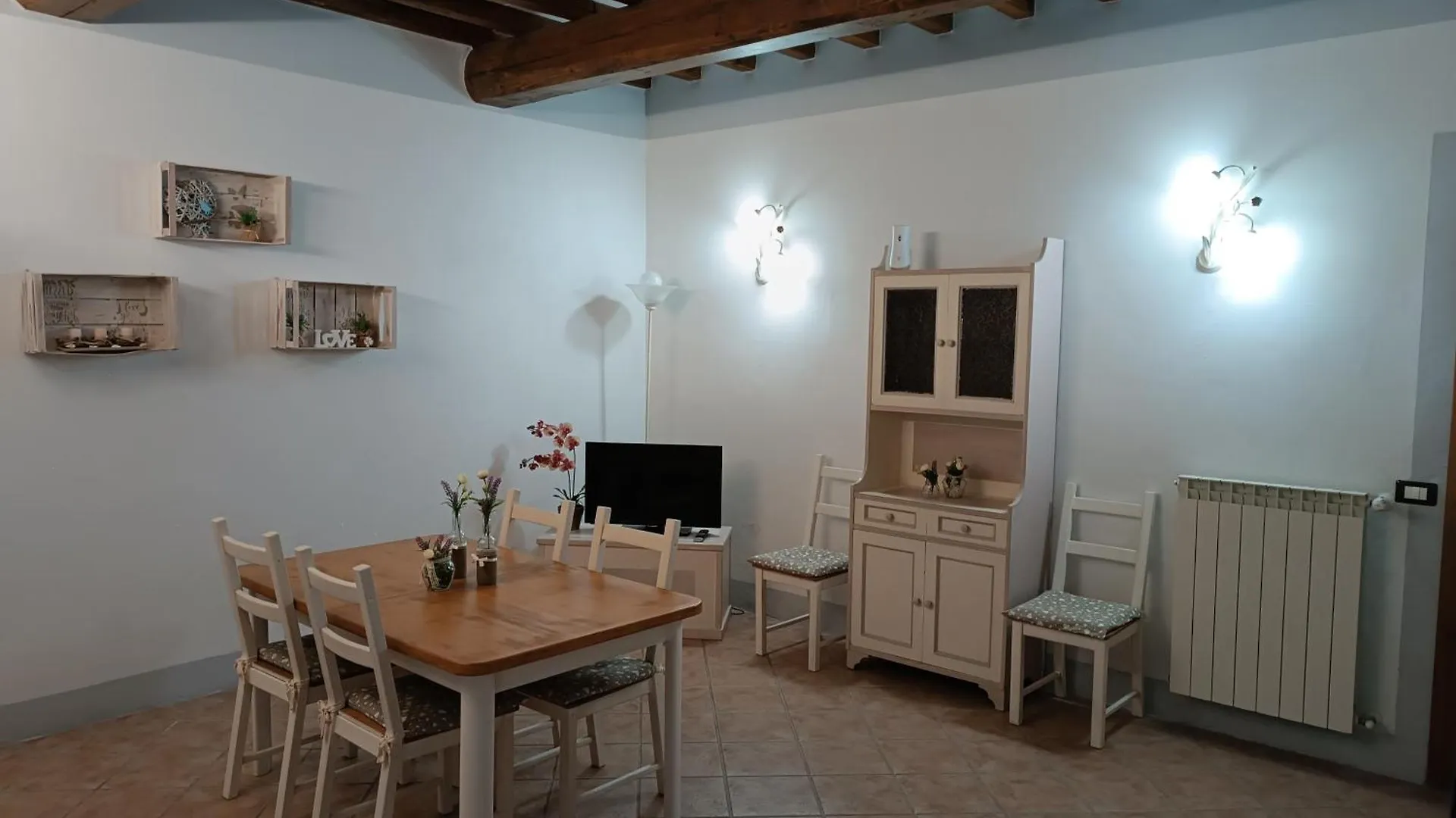 Appartamento Shabby House Montalpero Italia